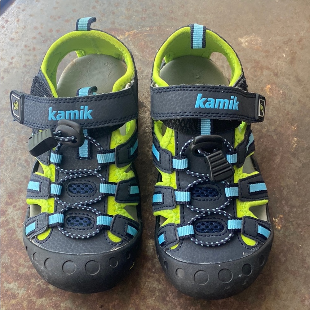 Kamik Kid’s Black & Green Crab Water Shoes with Durable Grip. FHK 4594 Size 12